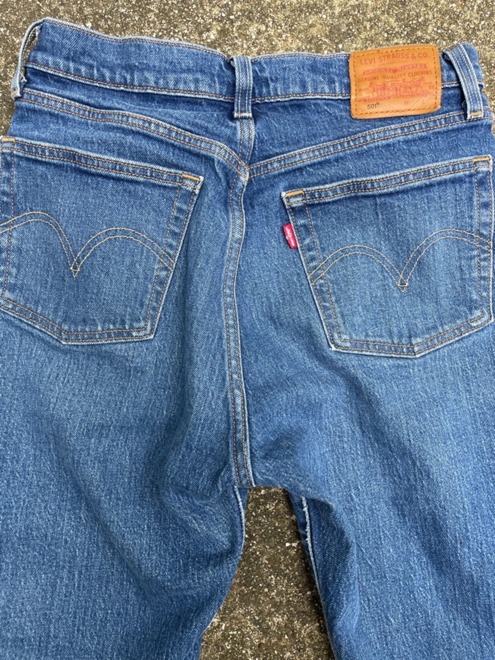 Classic Levi 501s - Picture 6 of 6